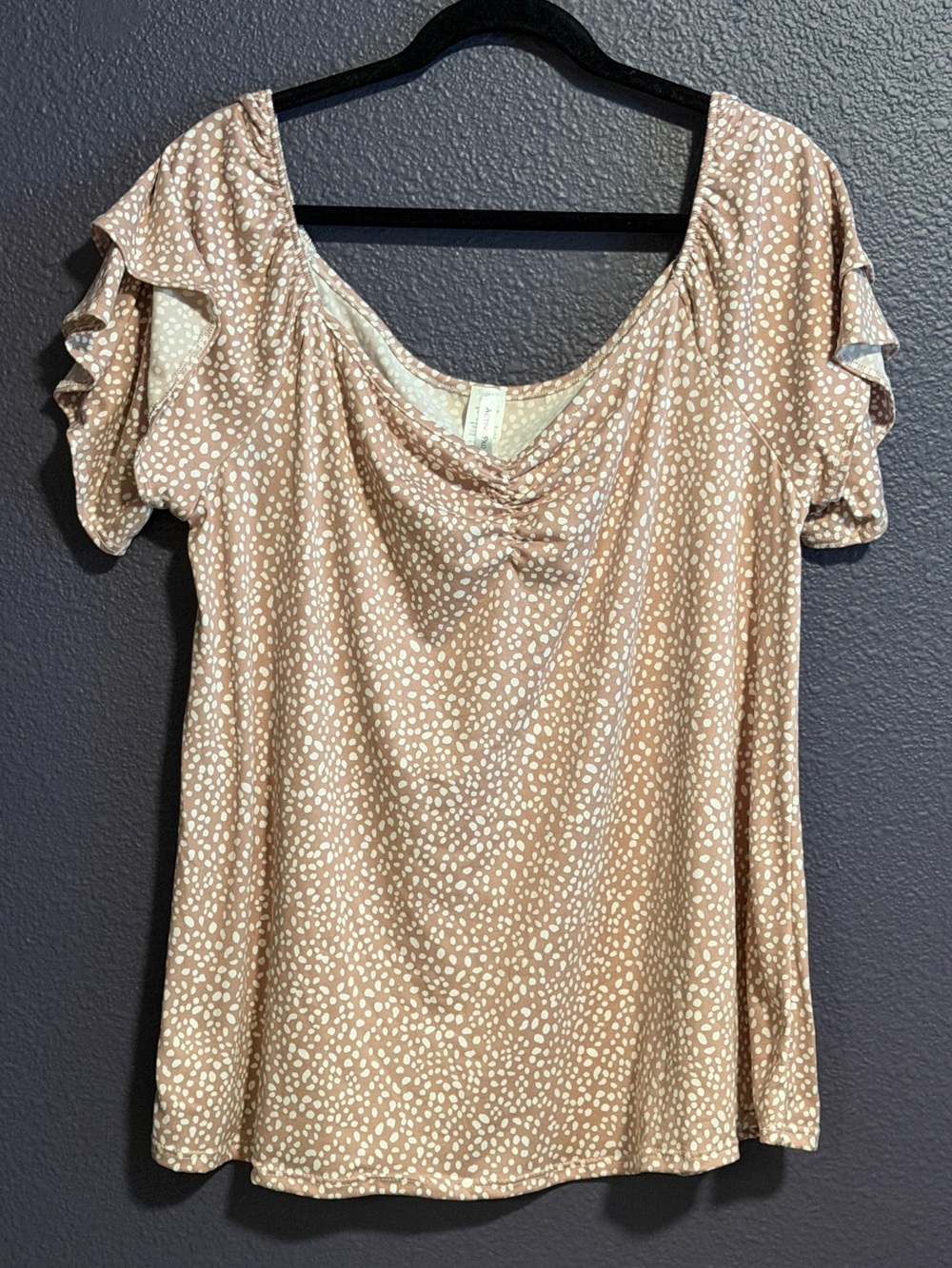 Acting Pro Taupe and White Polka Dot Ruffle Sleeve Top